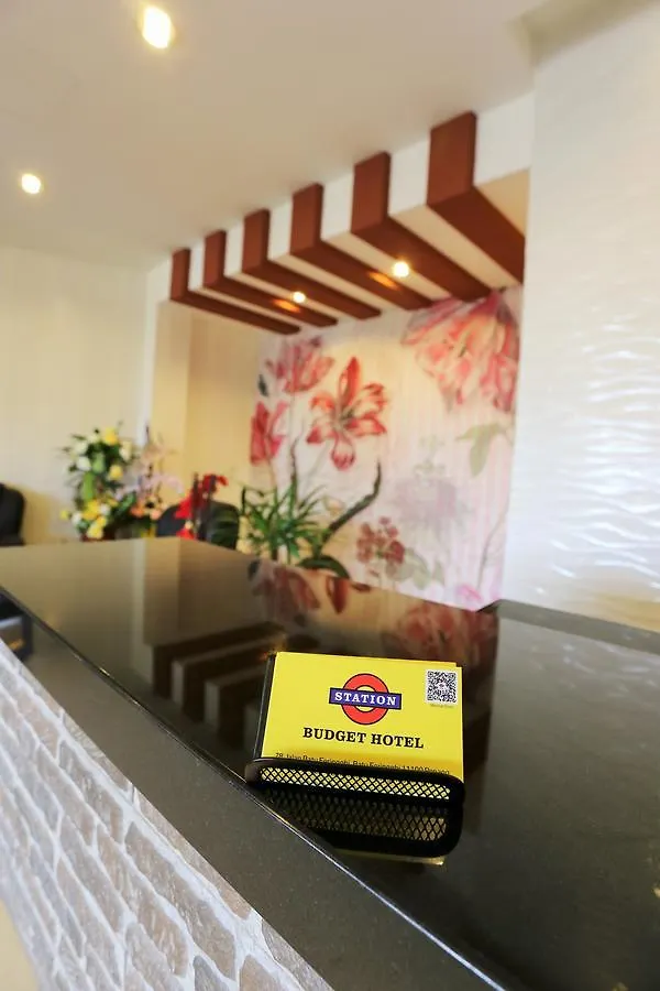 Station Budget Hotel Batu Feringgi