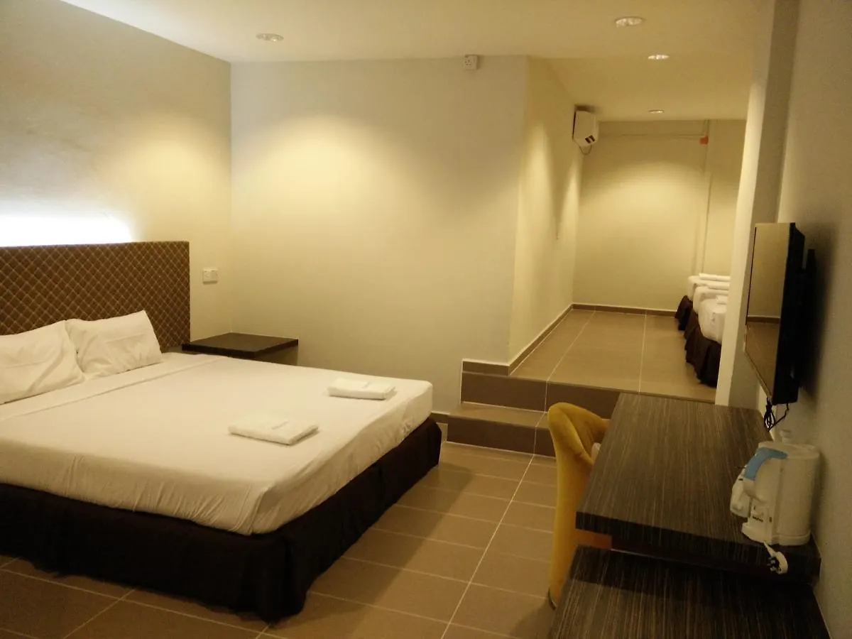 Station Budget Hotel Batu Feringgi